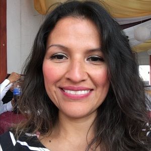 Meet your Posher, Mayra